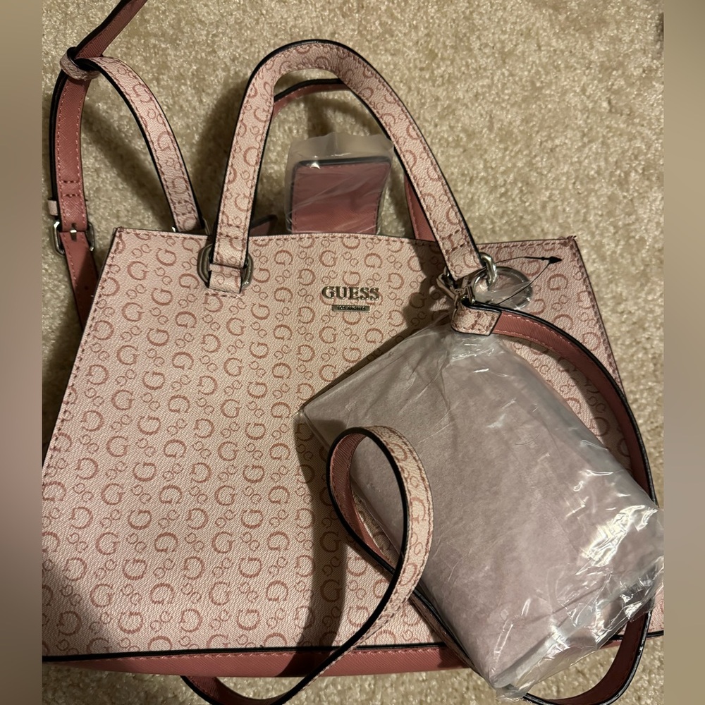 BNWT Guess Crossbody and matching wristlet